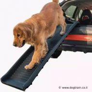 רמפת עלייה מתקפלת מפלסטיק קשיח לרכב לכלבים בינוניים וגדולים
