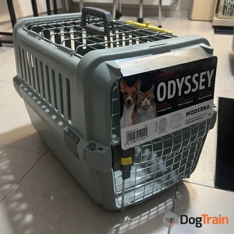 כלוב_תא_העברה_מפלסטיק_קשיח_להובלת_חיות_מחמד_MODERNA_Odyssey_2